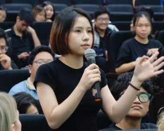 Nicht alles lerne ich aus Büchern