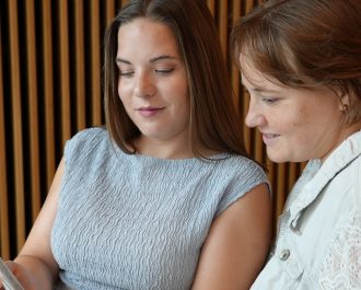 Hitze und häusliche Pflege: Mehr Vorbereitung und Selbstfürsorge