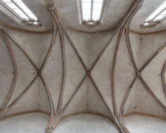 Dominikanerkirche Krems: Vibrierender Formenreichtum