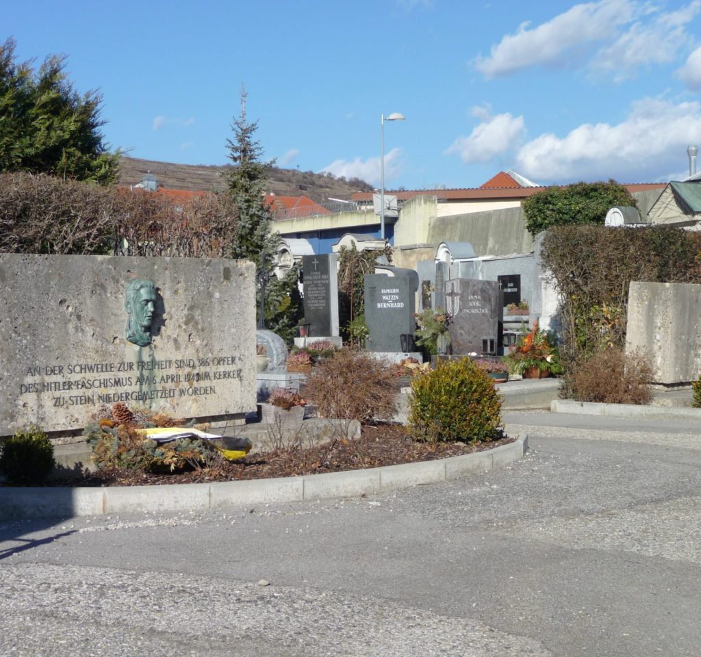 Ehrenmal am Friedhof Stein, © Karl Reder