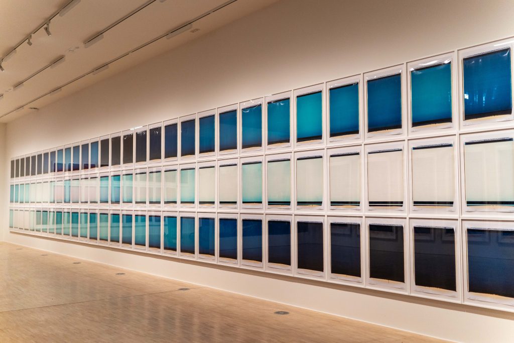 Ansicht der Austellung "Inge Dick. LGNOE". | © KMK, Foto: Agnes Winkler