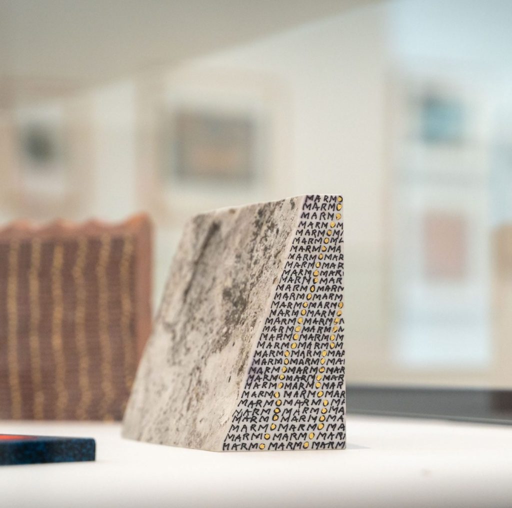 Ansicht der Ausstellung "Greta Schödl. Spuren meines Lebens" in der Landesgalerie Niederösterreich. | © Kunstmeile Krems, Foto: Agnes Winkler