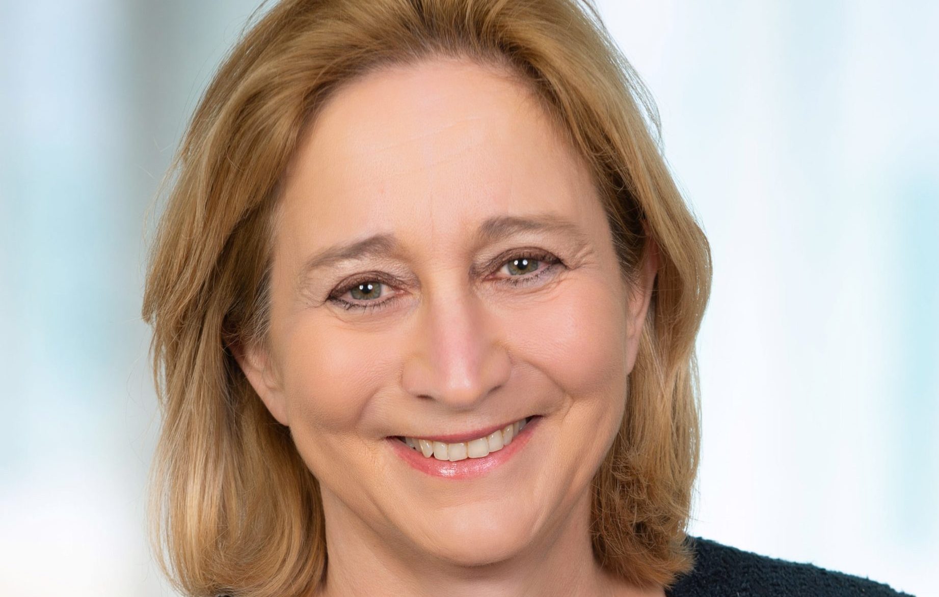 Portrait von Maria Kletečka-Pulker, Leiterin der Forschungsgruppe Patient Safety and Digital Health (PaDiH) an der Danube Private University | © SchoberArts